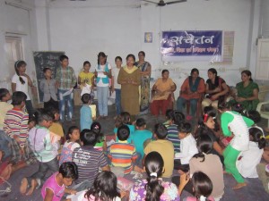 Presenting the story. Story workshop with children of police jawans, at police lines Saksharta Kendra